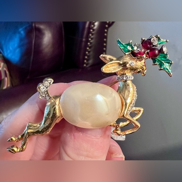 Nolan Miller Vintage Reindeer Brooch with Gem Accents - Picture 1 of 4